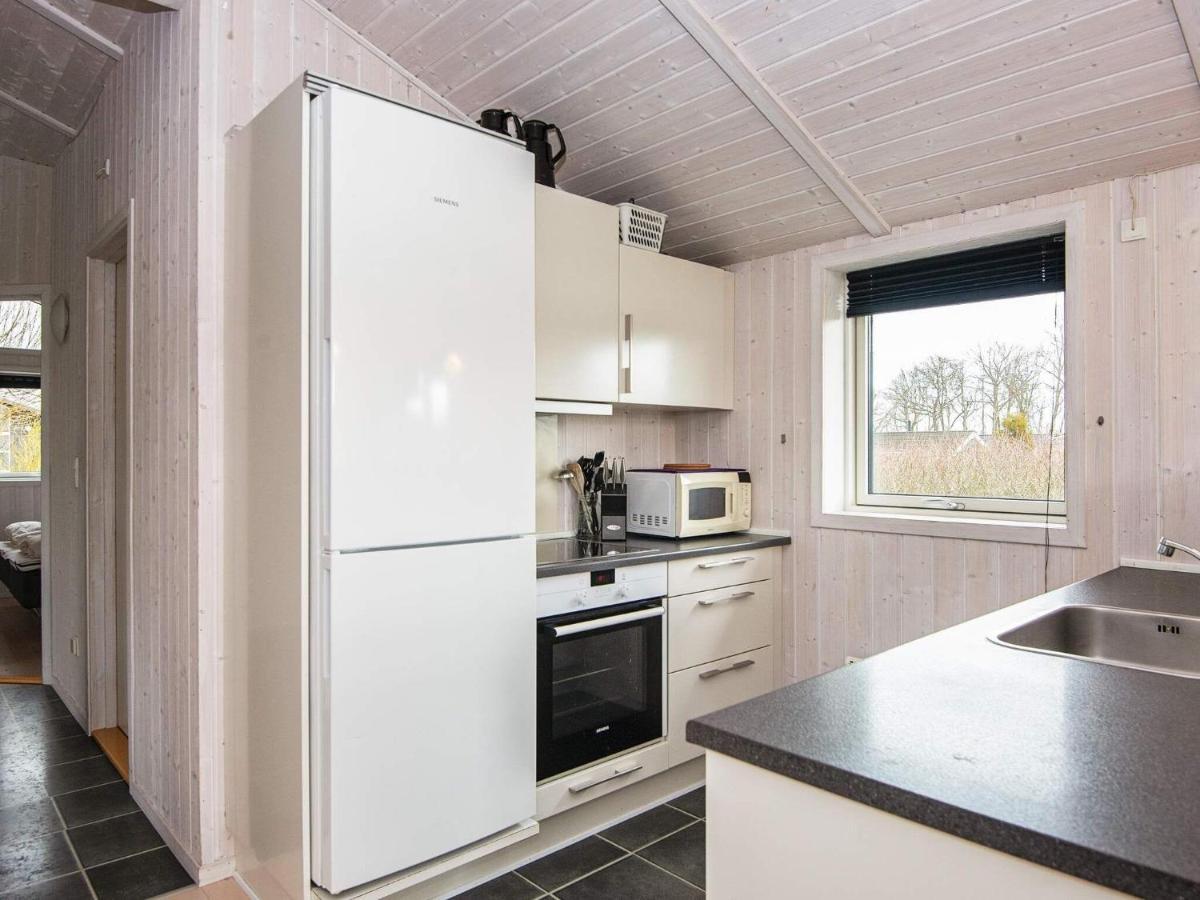 Three-Bedroom Holiday Home In Juelsminde 18 Sonderby  Екстер'єр фото